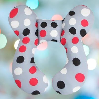 Coussin Bébé - BabyTravelPillow™ - Pastille - Le Nid Bébé